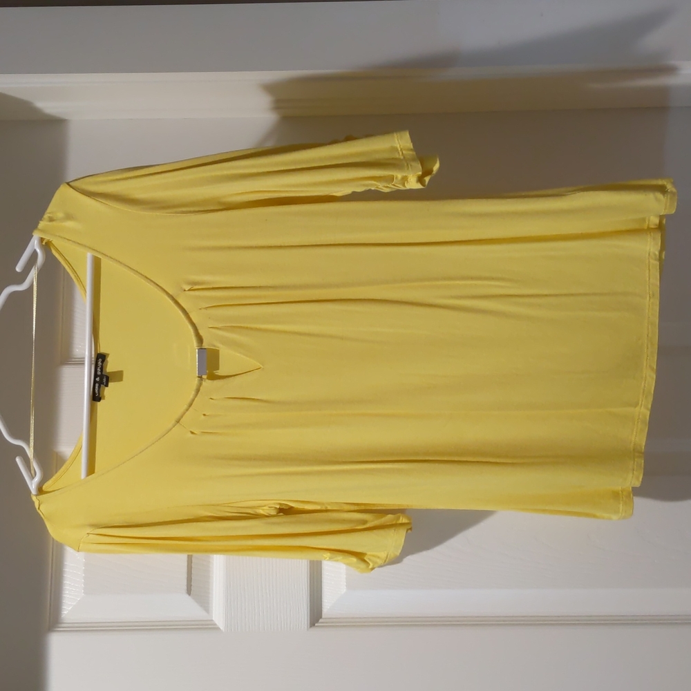 XL Yellow Blouse Cable and Gauge
